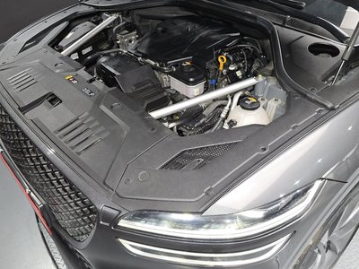 صورة 7 لـ 2022 Genesis GV70