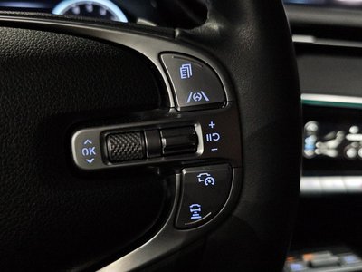 2022 Genesis GV70 thumbnail 30