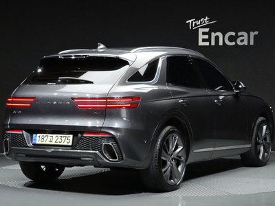 صورة 3 لـ 2022 Genesis GV70