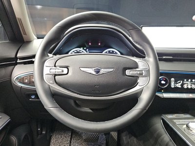 2022 Genesis GV70 thumbnail 19