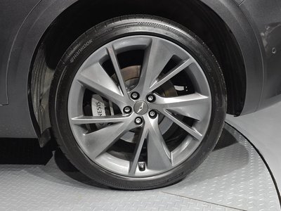 صورة 8 لـ 2022 Genesis GV70