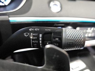 2022 Genesis GV70 thumbnail 28