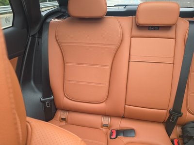 MERCEDES-BENZ GLC - 10