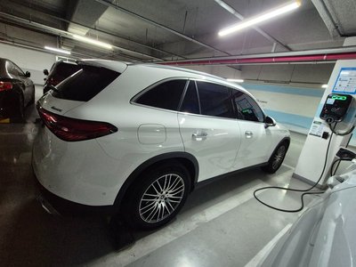 MERCEDES-BENZ GLC - 7