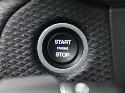 2022 LAND Rover RANGE ROVER VELAR — миниатюра 32