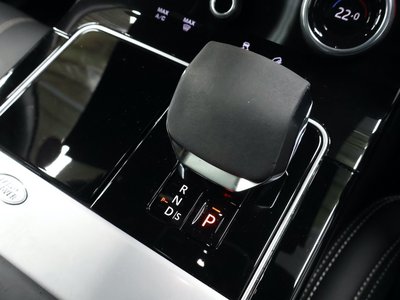 2022 LAND Rover RANGE ROVER VELAR — миниатюра 31