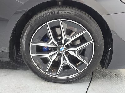BMW 5 SERIES - 8