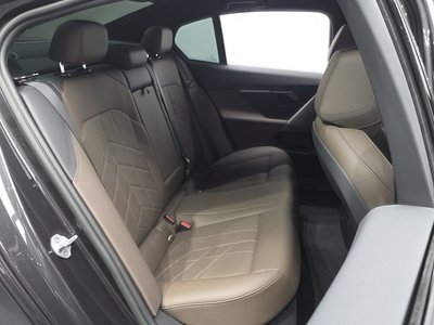 2025 BMW 5 SERIES — миниатюра 17