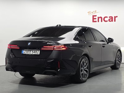 BMW 5 SERIES - 4