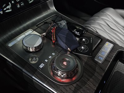 GENESIS G80 (RG3) - 9