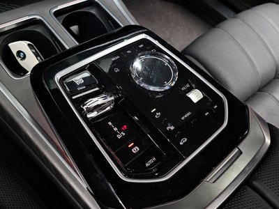 BMW 7 SERIES - 9