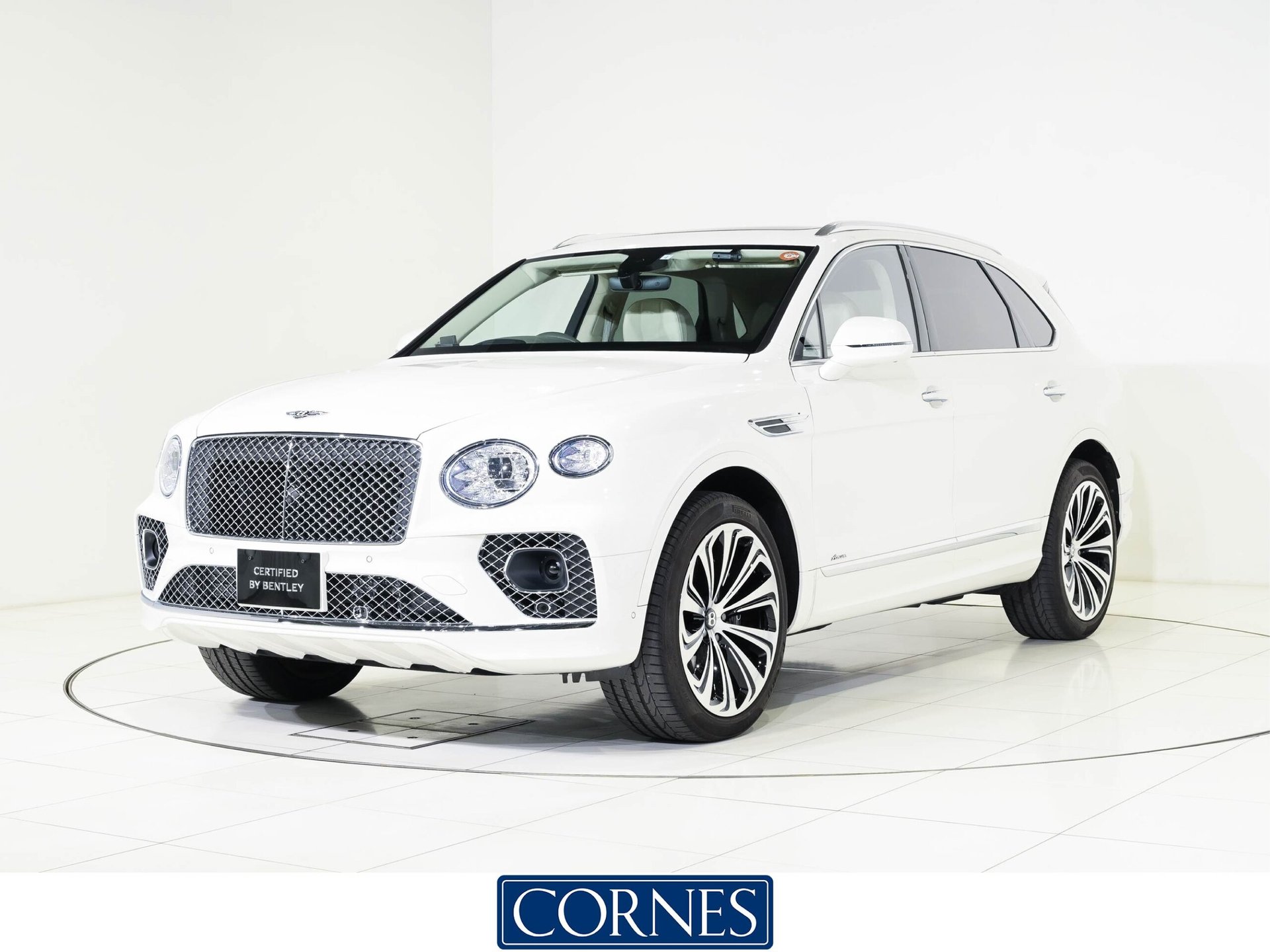 BENTLEY BENTAYGA - View 1