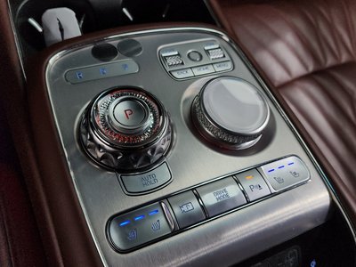 صورة 9 لـ 2022 Genesis G90 (RS4)
