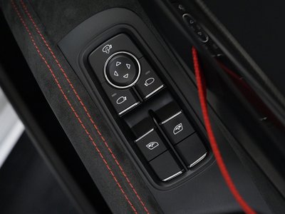 2020 Porsche 718 缩略图 32