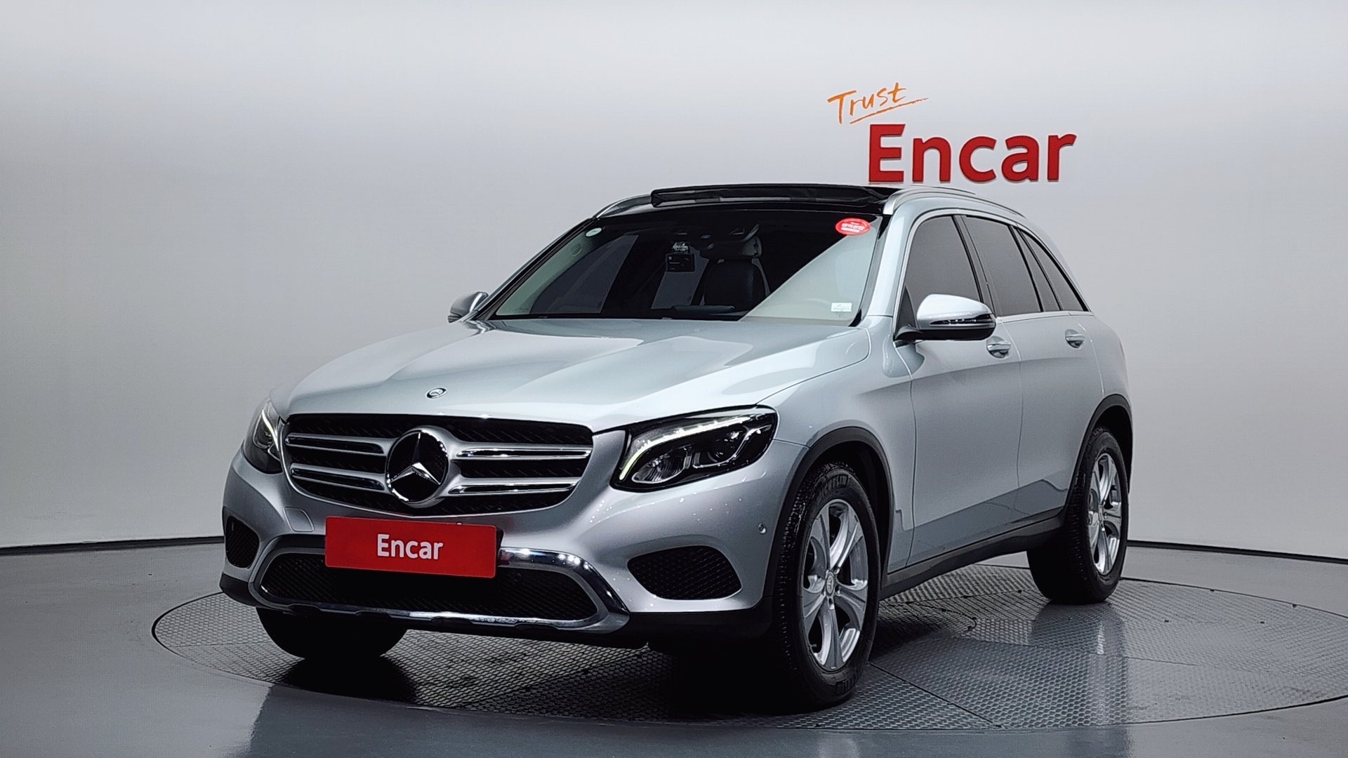 MERCEDES-BENZ GLC - View 1