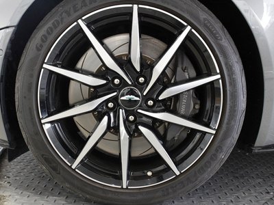 ASTON MARTIN DB11 - 8