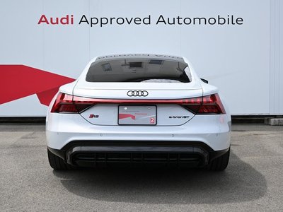 AUDI RS E-TRON GT - 5