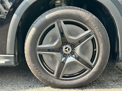 MERCEDES-BENZ EQE - 5