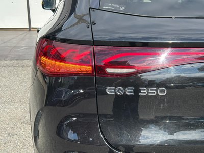 MERCEDES-BENZ EQE - 10