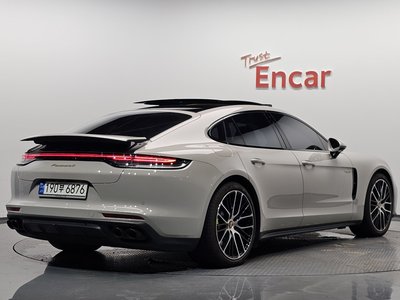 2022 Porsche PANAMERA — фото 2