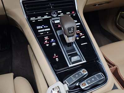 2022 Porsche PANAMERA — миниатюра 12