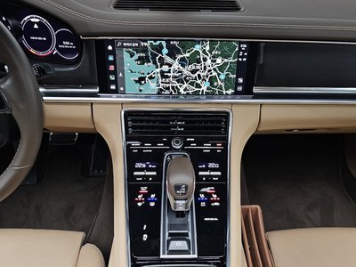 2022 Porsche PANAMERA — миниатюра 23