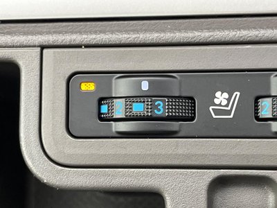 2023 Toyota LAND CRUISER PRADO 缩略图 60