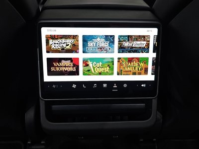 2025 Tesla MODEL Y thumbnail 31