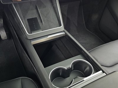 2025 Tesla MODEL Y thumbnail 28