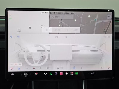 2025 Tesla MODEL Y thumbnail 23