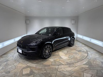 PORSCHE MACAN - 1