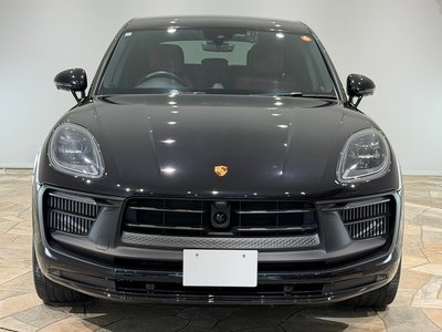 PORSCHE MACAN - 4