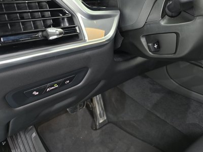 2025 BMW X6 thumbnail 28