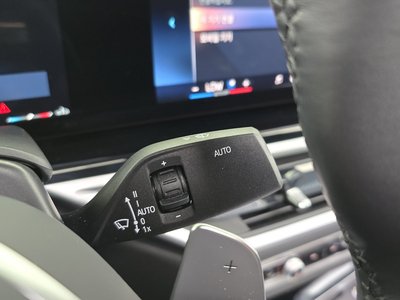 2025 BMW X6 thumbnail 29