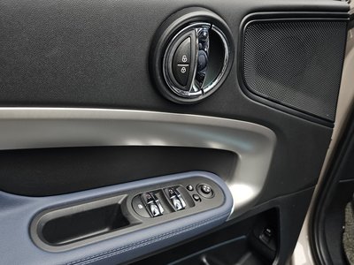 2023 MINI COOPER S COUNTRYMAN — миниатюра 32