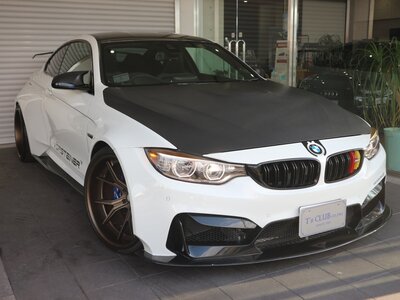 BMW M4 COUPE