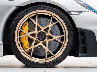 صورة 11 لـ 2025 Porsche 718 SPYDER