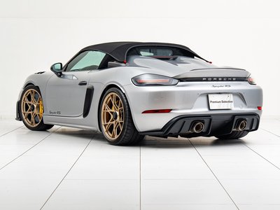 صورة 16 لـ 2025 Porsche 718 SPYDER