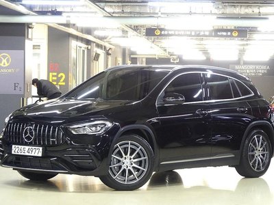 MERCEDES-BENZ GLA - 4