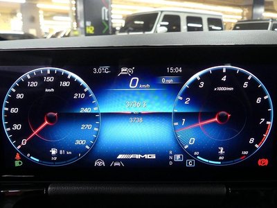 MERCEDES-BENZ GLA - 6