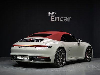 PORSCHE 911 - 4