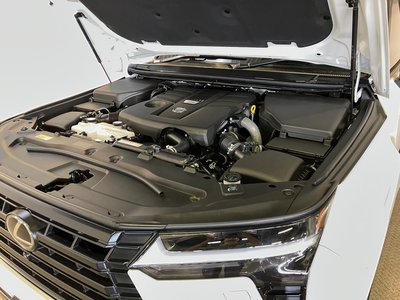 صورة 15 لـ 2025 Lexus GX