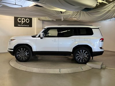 صورة 7 لـ 2025 Lexus GX