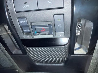 2025 Lexus GX photo 25