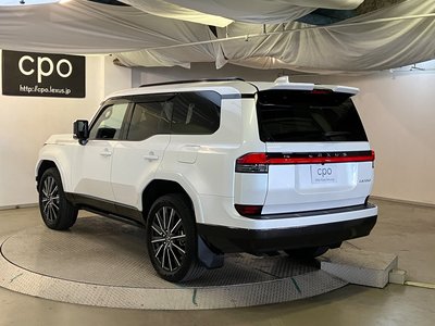 صورة 9 لـ 2025 Lexus GX