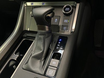 2025 Lexus GX photo 21