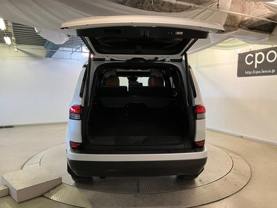 صورة 11 لـ 2025 Lexus GX