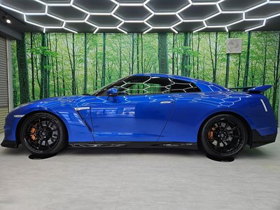 NISSAN GT-R - 6