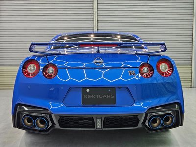NISSAN GT-R - 8