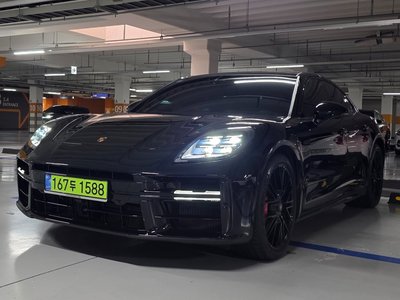 PORSCHE PANAMERA - 2